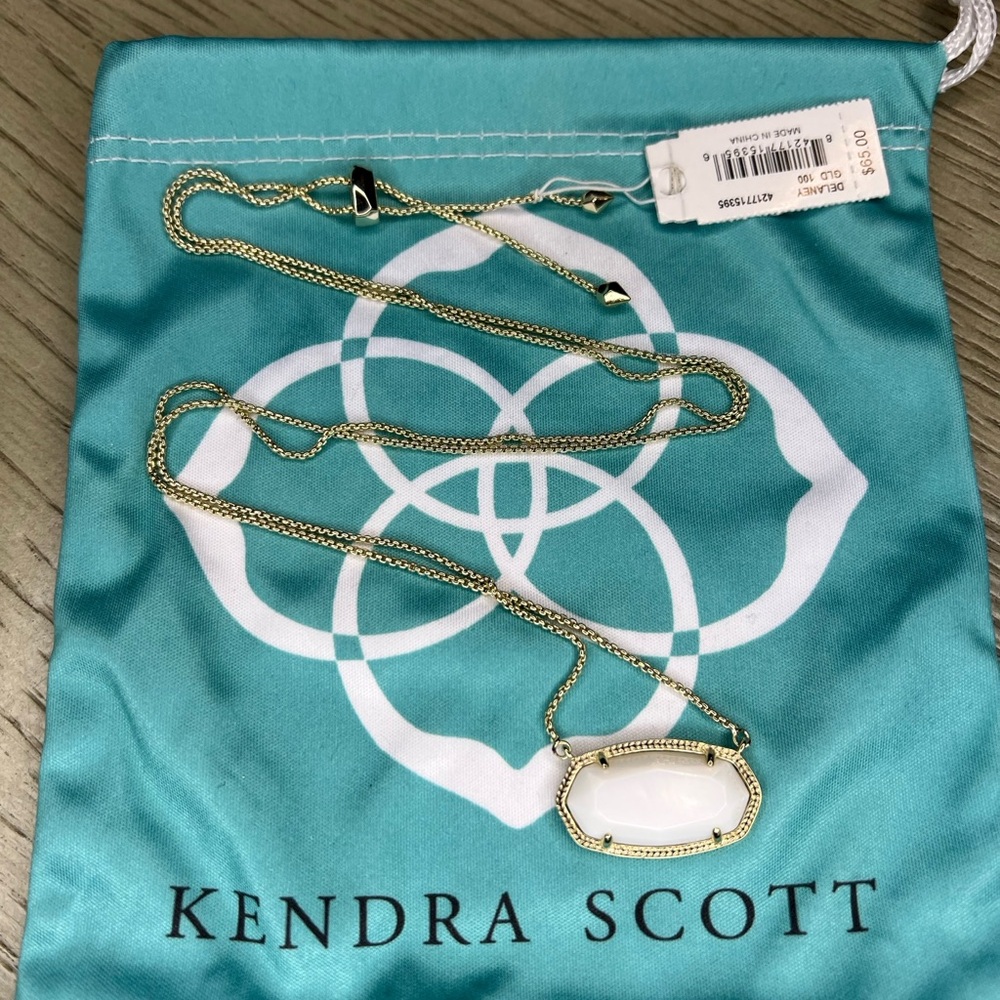Kendra Scott Gold and White Necklace